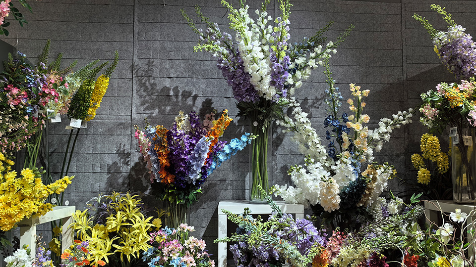 17 Simplificando la vida Flores artificiales como solución de bajo mantenimiento para profesionales ocupados-01.jpg 